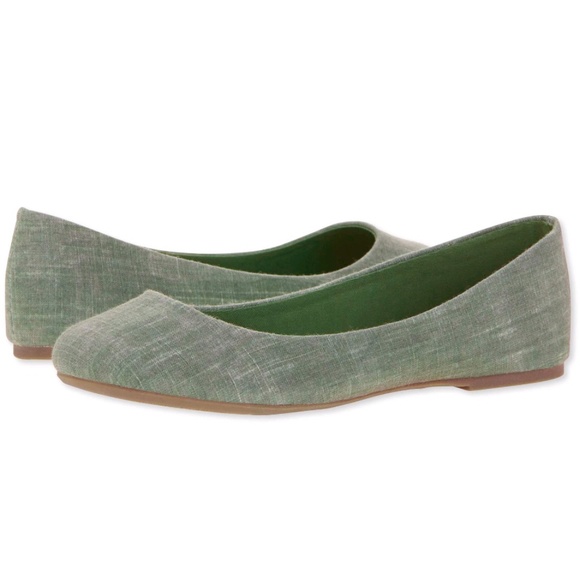 Time and Tru Shoes - Women's Classic Flats